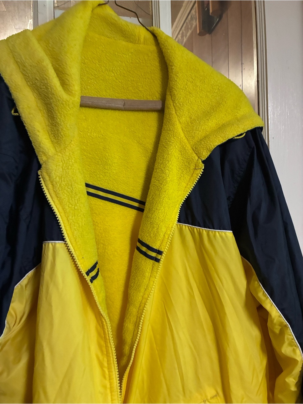 Windbreaker - Picture 2 of 13